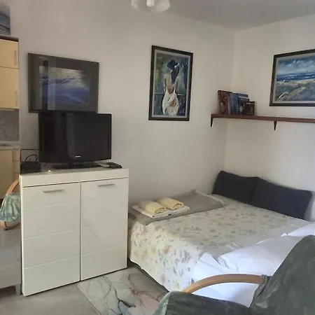 Appartement Babilo 1 *